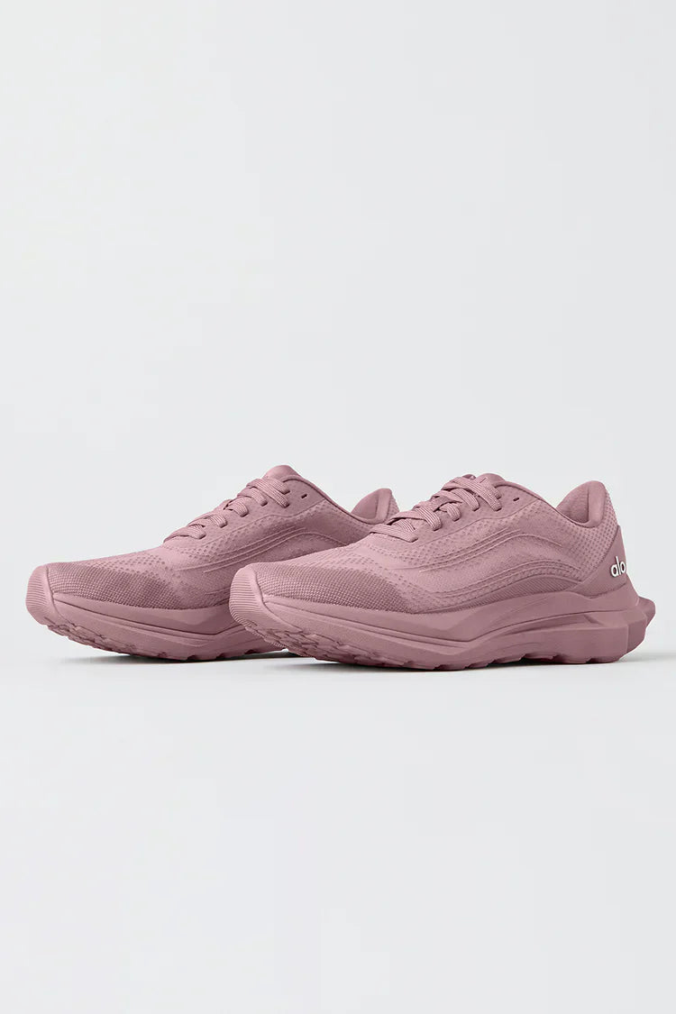 Alo runner pink moon